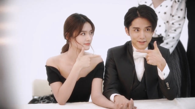 《蜗牛与黄鹂鸟》定档6.21,张新成,林允海报特辑,满满的青春扑面而来