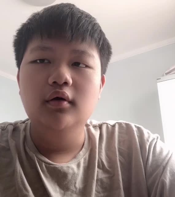 高碑店市职教中心19电商2班李梓俊