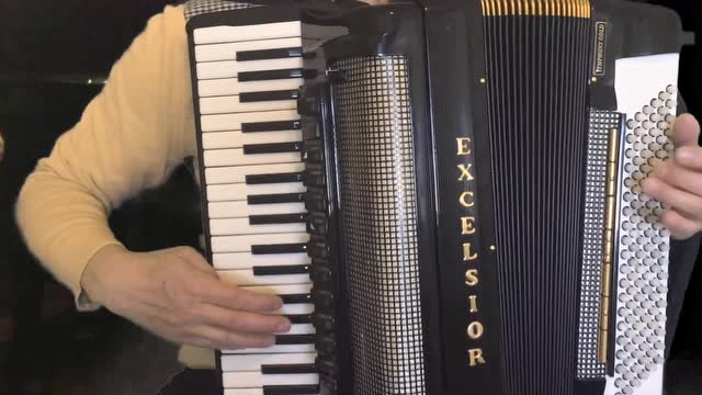 王迟手风琴二重奏:罗西尼歌剧序曲(赛维里亚的理发师)