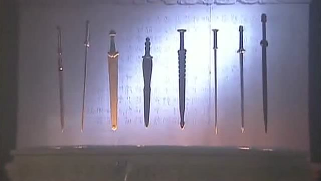 少年张三丰:名剑山庄不愧是铸名剑的,剑的摆放都是隔空的