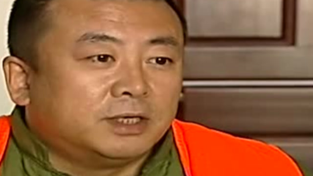 潜伏演员张国锋被抓隐藏横店拍戏13年因演技太好被认出