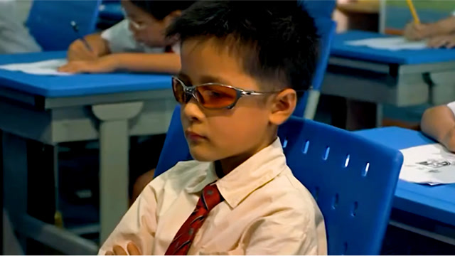 长江七号:万万没想到这个小男孩居然是个女孩子演的