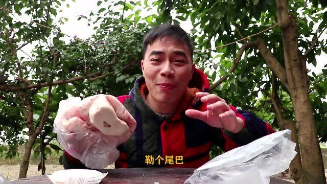 歪厨子挑战羊尾油,看着不错吃着上头