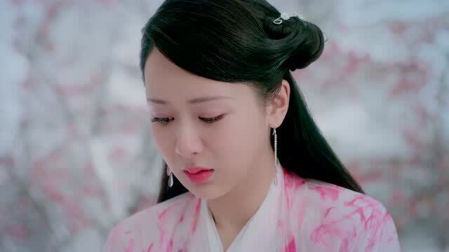 天乩:白夭夭为许宣作画留念,但她一边画一边哭,许宣见此也偷偷的哭了