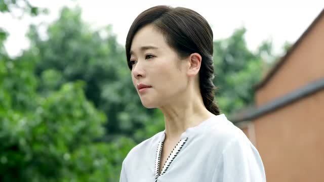 幸福照相馆:孩子被人贩子拐走,胡美凤想不开跳河自杀失忆了