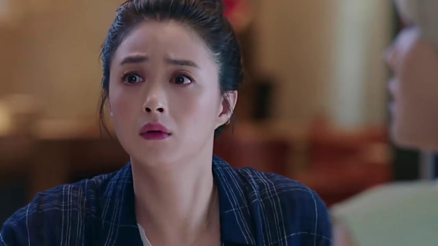 盲约:楚琳怕被杨硕甩,患上酒瘾,在餐厅厨房喝料酒