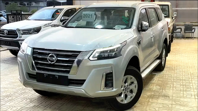 2021款日产途达来了,内外焕然一新,不比途乐差,按下钥匙太帅了