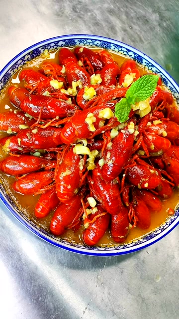 招牌金汤蒜蓉小龙虾做法