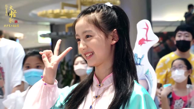 天一现世 | 花神衣惊现三次元,裴佳欣变身李小雨华丽登场庆首映