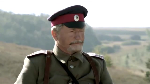 骑兵哥萨克骑兵拿着长矛英勇冲锋对抗拥有先进武器的苏联红军