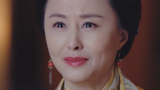 《锦绣未央》第16集04:七姨娘和三夫人找到老夫人想救未央,可这件事和