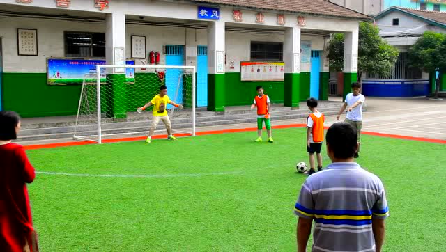 苏溪一小足球4