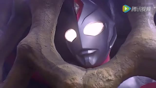 戴拿奥特曼被虐的不要不要的,戴拿:大哥救我