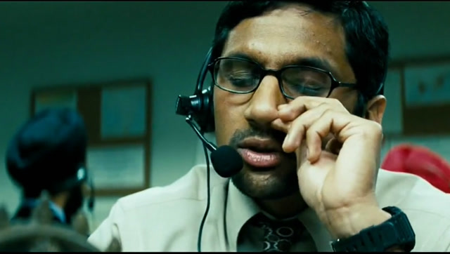 变形金刚里这个接线员神似树懒,接电话时对方可能在打仗