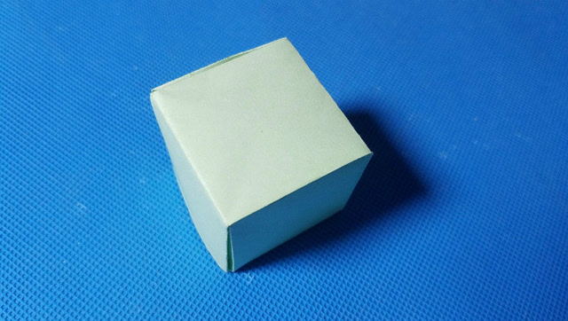 一张纸折立方体图片