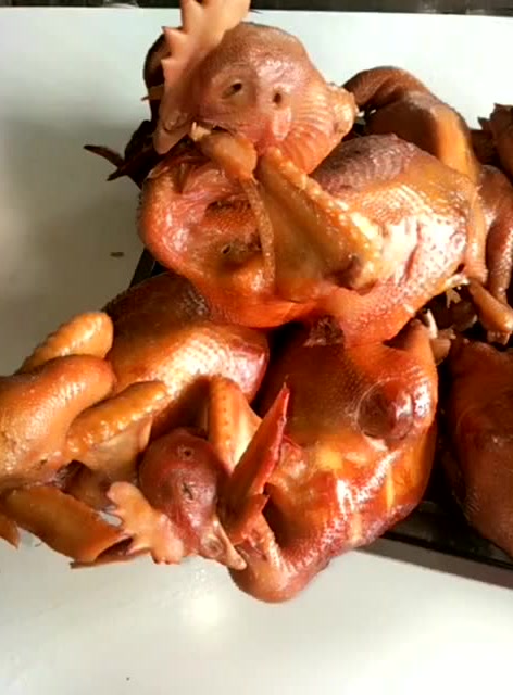 盘好的鸡做出来后造型会更好看