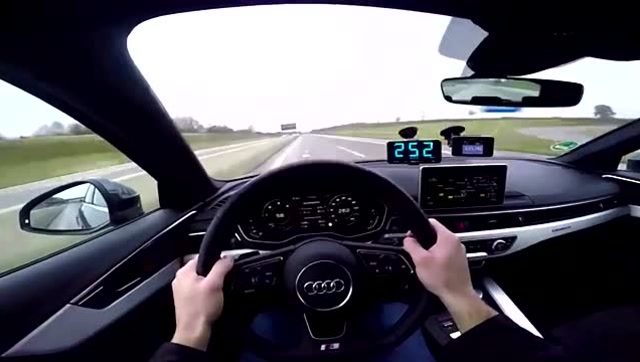 奥迪a4实力到底如何,看老司机飙车你就明白了