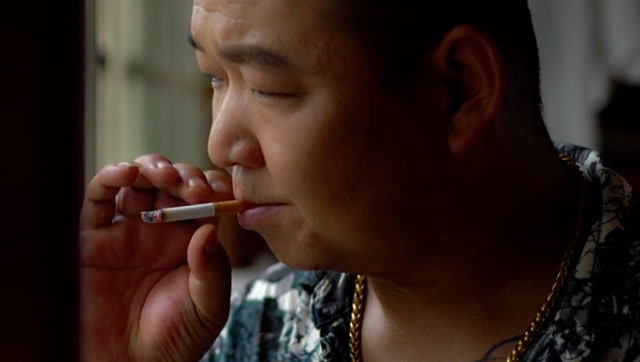 男子看上漂亮的女邻居,没想到无意间得罪了黑社会大哥