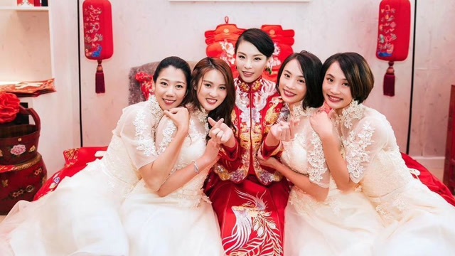 跳水女皇吴敏霞与男友举办婚礼 穿中式嫁衣似天仙