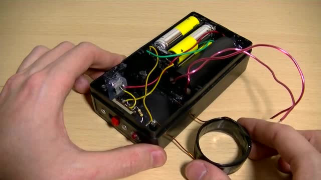 如何让电磁脉冲干扰