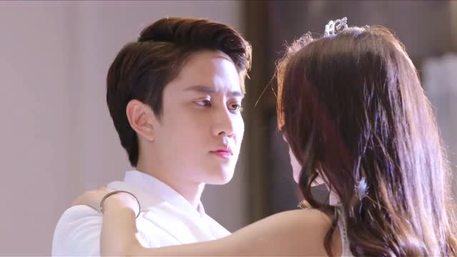 男神mike的悉心呵护伤心的张予曦公主重拾自信观众议论终止了