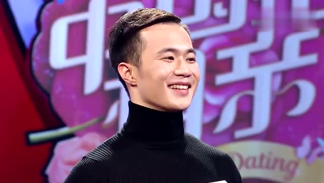 中国式相亲:高富帅男嘉宾遭全场父母疯抢 两土豪大妈现场拼财力
