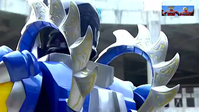 铠甲勇士:风鹰侠的风鹰环置于双肩,战斗时轻松取下解救危难!