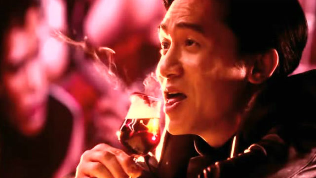 澳门风云3梁朝伟是个金牌摆渡人但在自己爱情这方面却束手无策