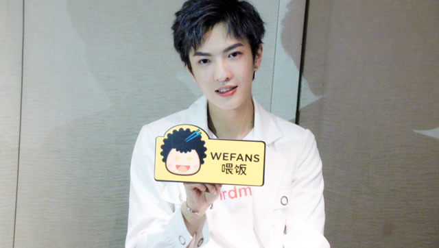 董岩磊:你的磊子终于出现,在《风暴舞》里面