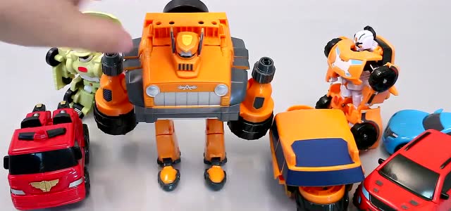 超速变形!变形金刚玩具汽车机器人