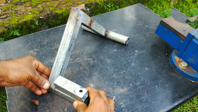 国外牛人用简单工具发明的拔树神器,非常实用