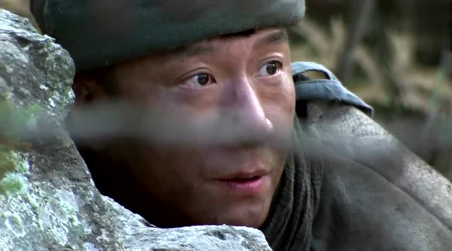 二炮手:贼九察觉到不对劲,立马藏了起来,不料凌织羽就是不老实