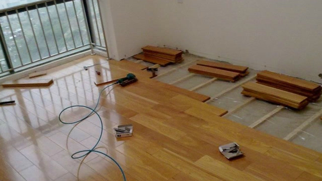 你家在铺木地板吗?一定要牢记这2点,后悔现在才知道