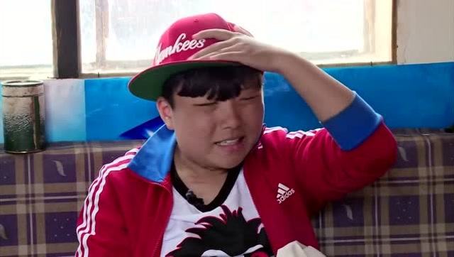 《变形计》杨奥母子因几块钱买菜发生冲突,杨妈气愤收拾行李