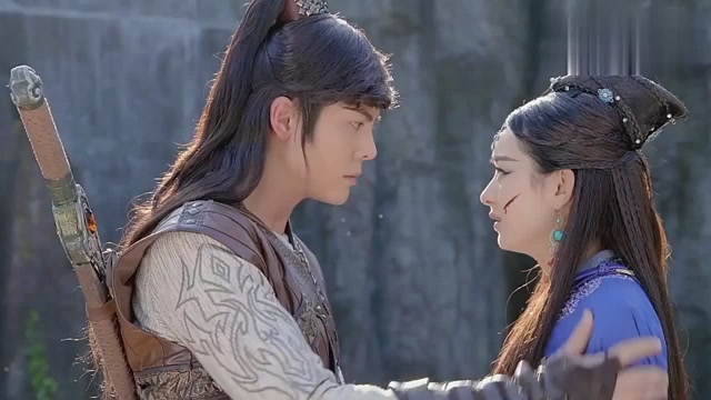 玉无心苦苦哀求,丁隐却不相信她,甚至还将她打伤