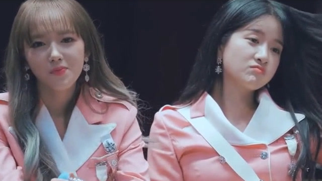 程潇与队友聊天,程潇少女感好足,怎么感觉有些面和心不和?