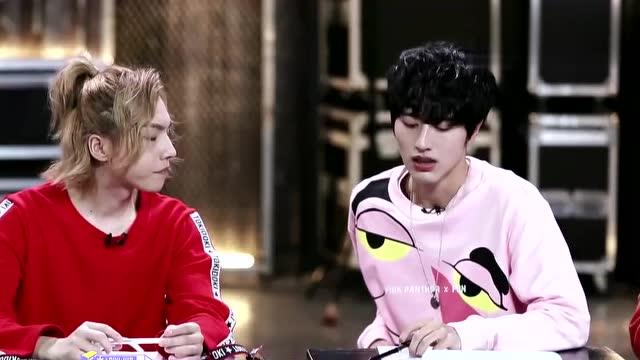 mr-x提前问李希侃打榜环节,罗正:我们家侃侃可优秀了