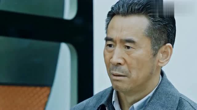 徐静理终于认贺永强为父亲了,贺倔头激动的泪流满面