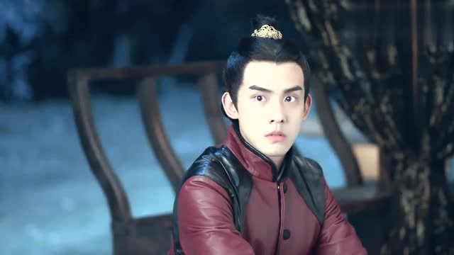 倾世妖颜,魏鸣一人喝酒思念叶兰,突然出现真的好开心的