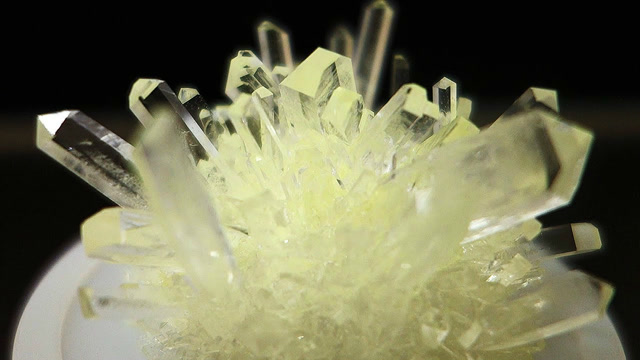 diy手工,闪耀水晶制作,美丽的夜光石点亮黑夜