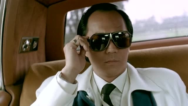 英雄本色:宋子豪抵达交易地点,路途跋涉会遭遇袭击吗