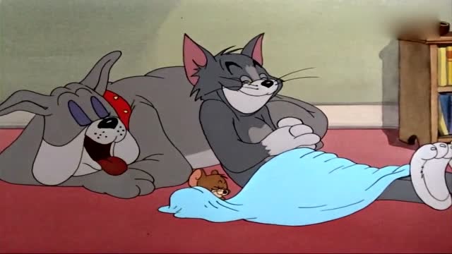 猫和老鼠-汤姆杰瑞大狗三个难得和睦相处,画面太温馨了