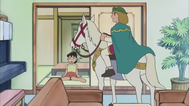 哆啦a梦:王子跑到静香家里给静香妈妈试穿玻璃鞋