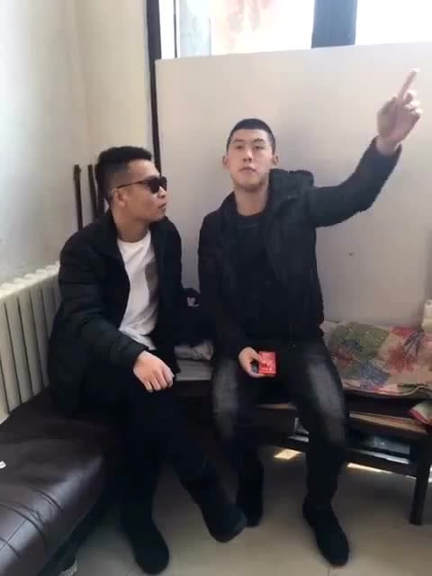 搞笑鬼畜:太机智了,哈哈哈!四平阿厦二龙湖浩哥!