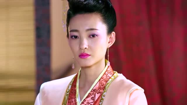 绝色宠妃非常好奇好端端的夜宴杜太师为何要出现在宴席上!