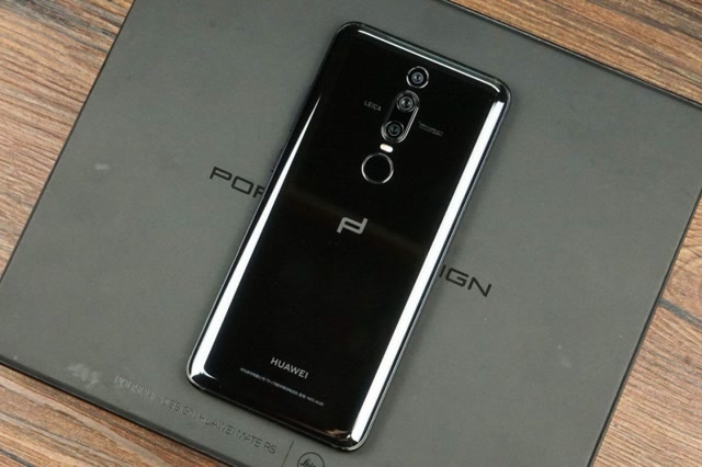 华为mate20 rs保时捷开箱,一万多的手机,你喜欢吗?