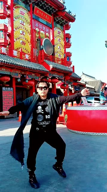 众星云集北京刘老根大舞台时装周小五也坐不住了抢票倒计时大麦网和去