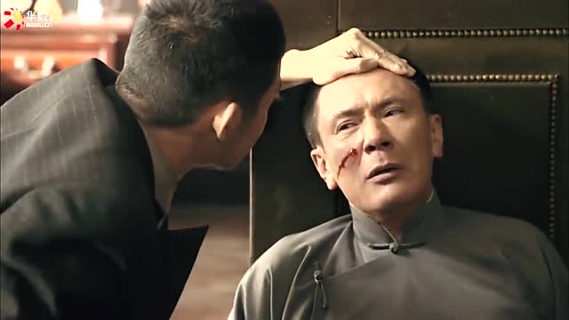 地下党去找男子接头,却碰到行凶的日本朋友!