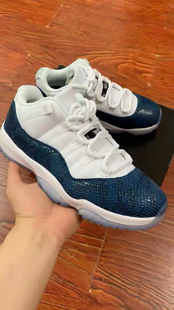 纯原版aj11深蓝蛇纹实拍真碳板,天马名品街选购