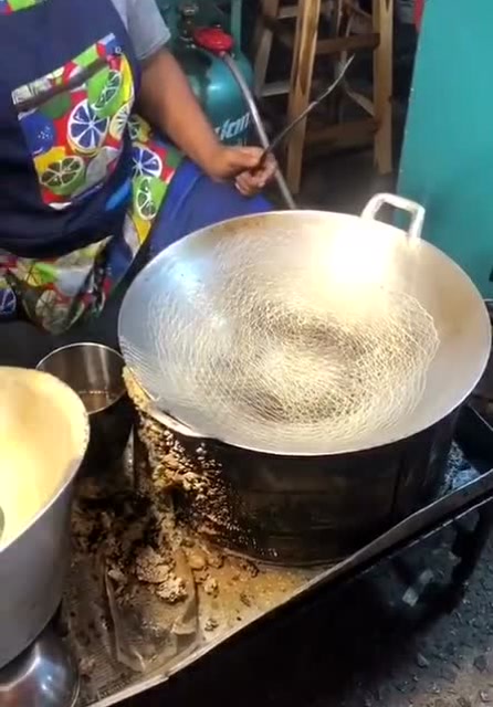 蜘蛛网煎饼,想不想试一个?